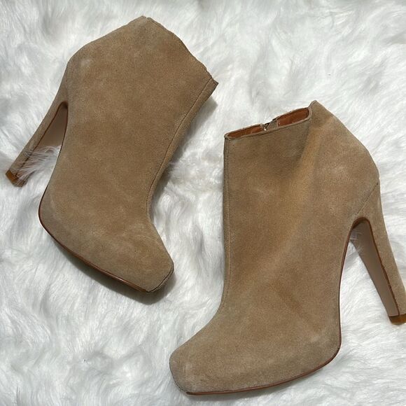 Colin Stuart Victoria secret Tan Suede Fashion show boots Size 8.5. B76 - Picture 2 of 10